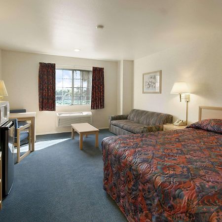 Days Inn By Wyndham Riverside Tyler Mall Bilik gambar