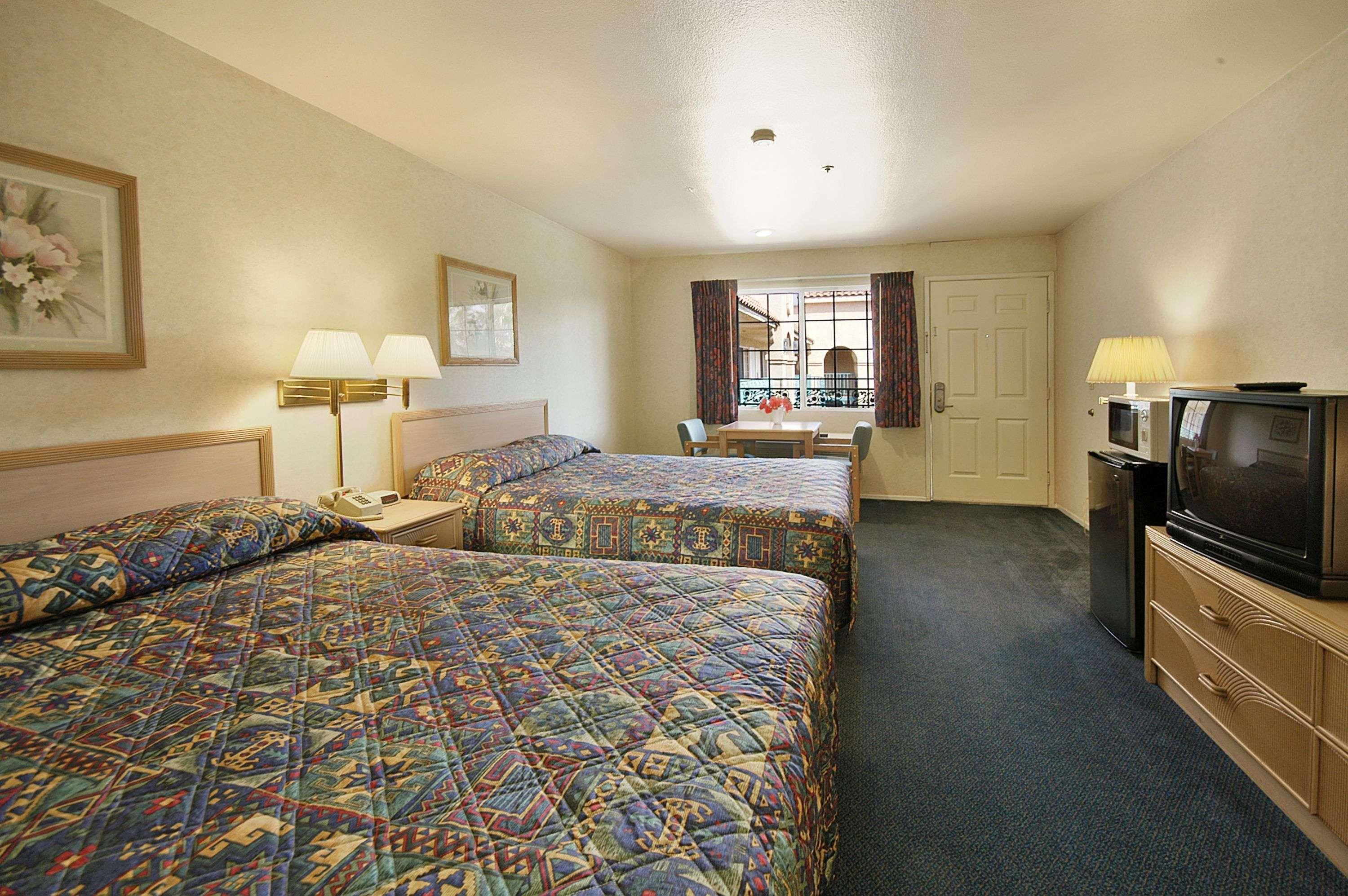 Days Inn By Wyndham Riverside Tyler Mall Bilik gambar
